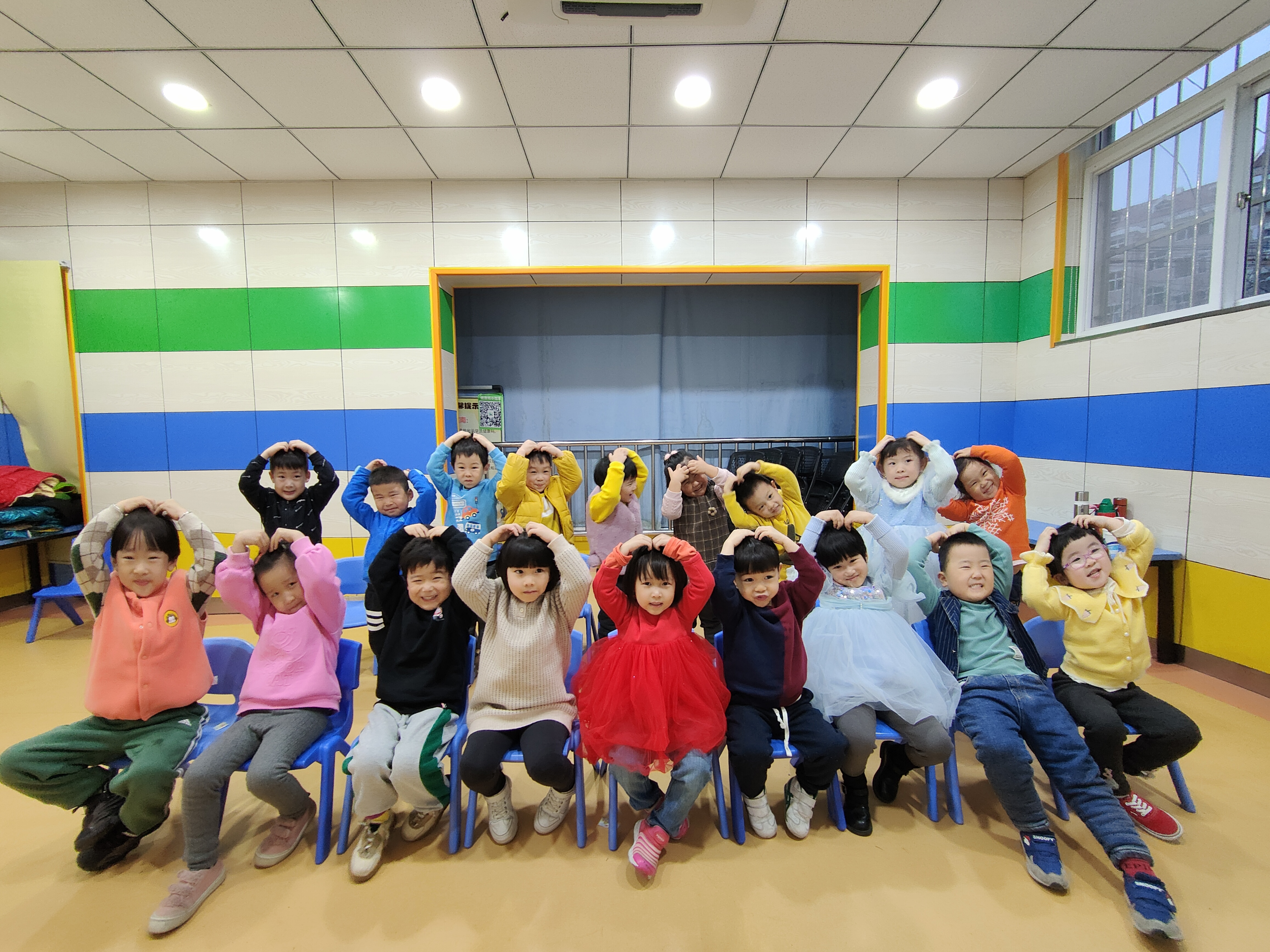 天童教育：孩子爱发脾气，怎么办？