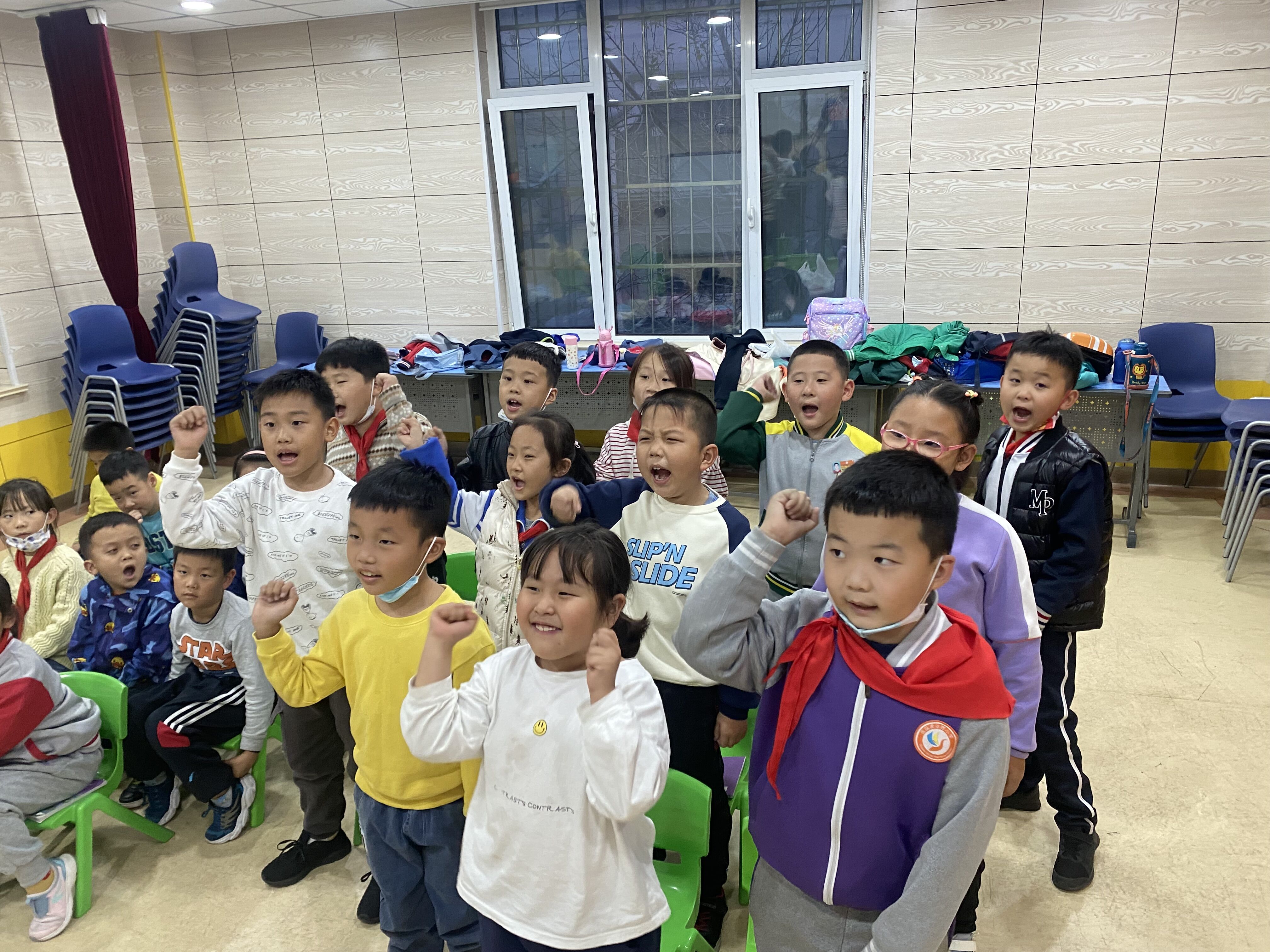 天童教育：面对容易害羞的孩子，应该怎么带