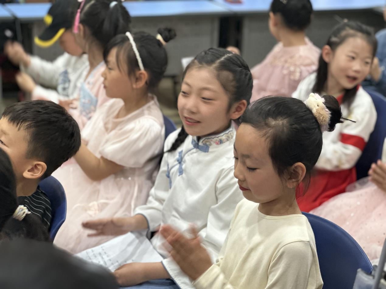 天童教育:不要低估一个喜欢重复的孩子(图2) 天童教育:不要低估一个喜欢重复的孩子(图2)