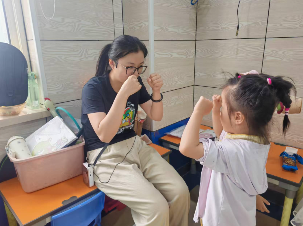 玩游戏专注,学英语敷衍?福州天童教育想说兴趣和压力是两回事(图2) 玩游戏专注,学英语敷衍?福州天童教育想说兴趣和压力是两回事(图2)